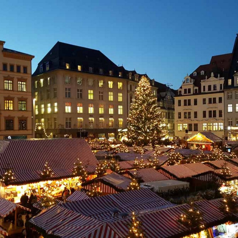 csm_Leipziger-Weihnachtsmarkt-Blick-vom-Alten-Rathaus_ab8f81099a